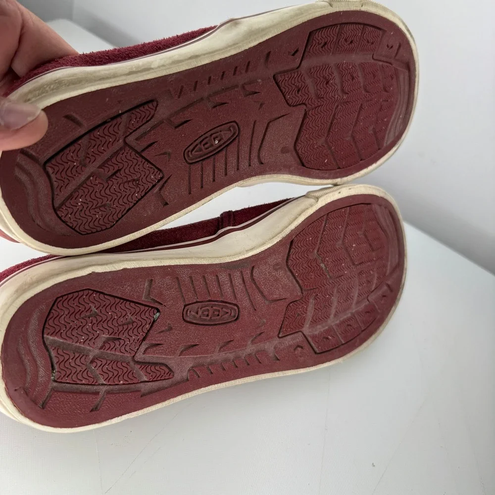 Keen Sienna Shoes Women 9.5‎ Burgundy Suede Canvas Vulcanized Slip On Sneakers